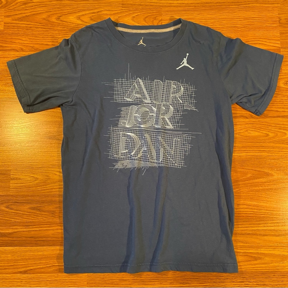 Air Jordan Graphic T-shirt, blue, size Youth XL - Picture 2 of 4